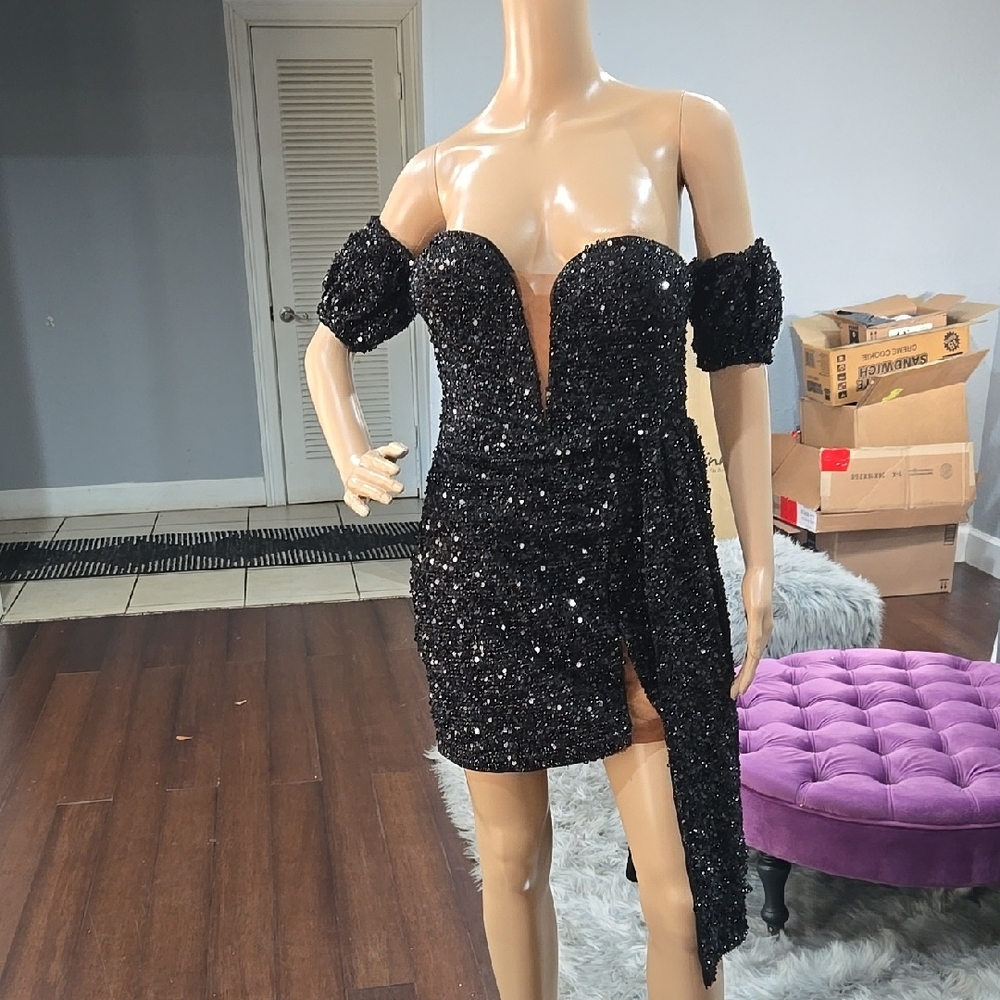 Elegant Black Sequin Dress